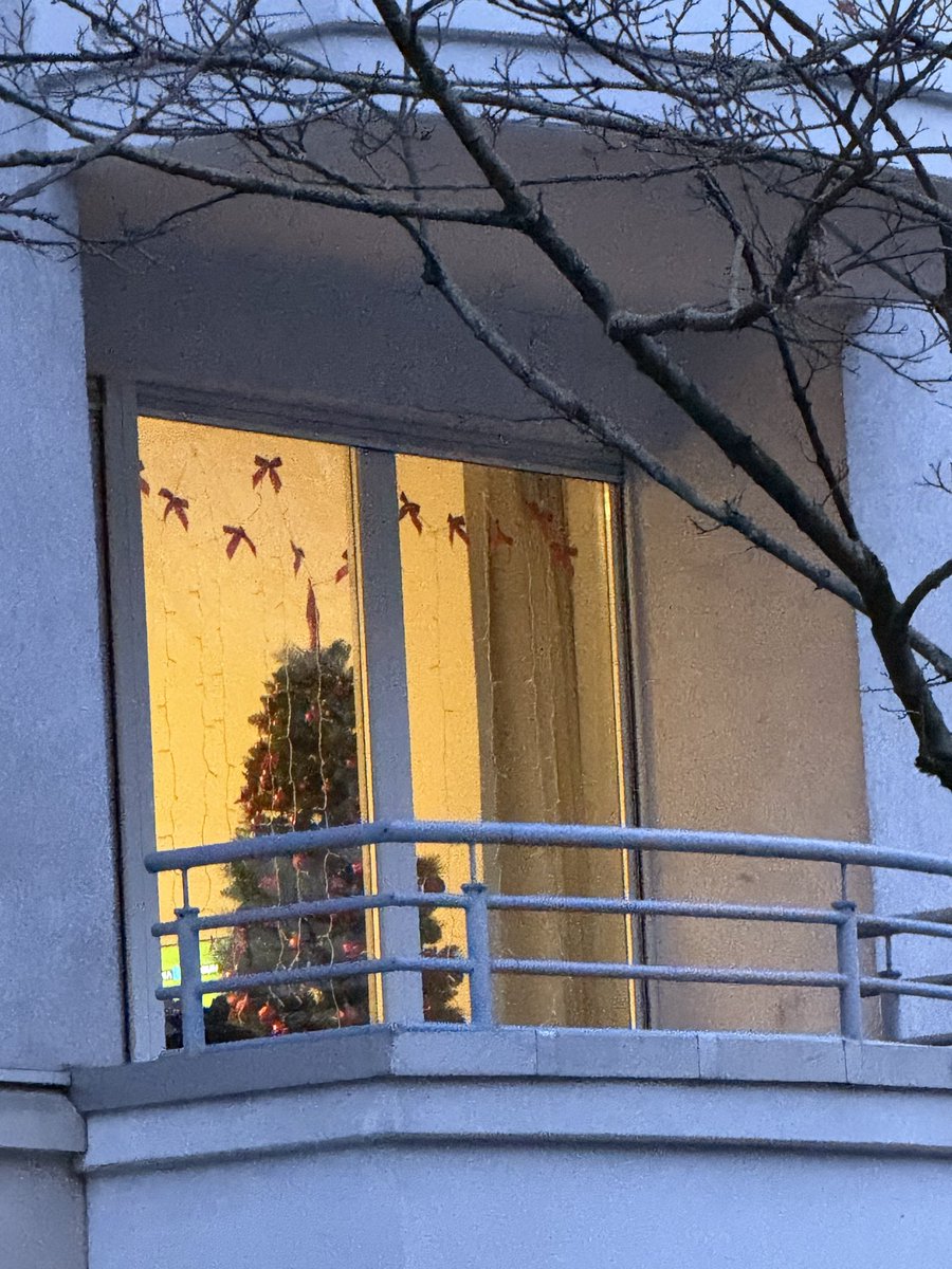 Šta_ti_radi_rodbina? tweet media