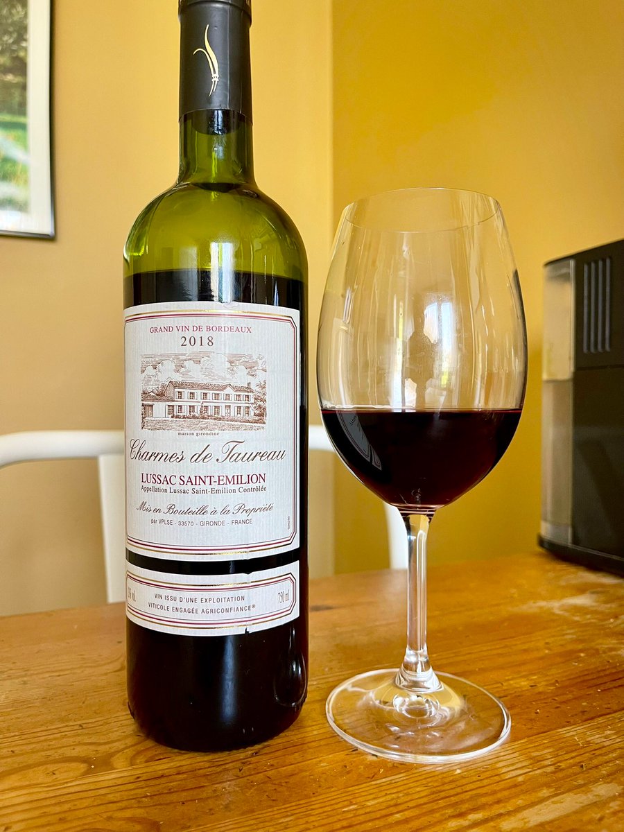 The WineSmacker tweet media