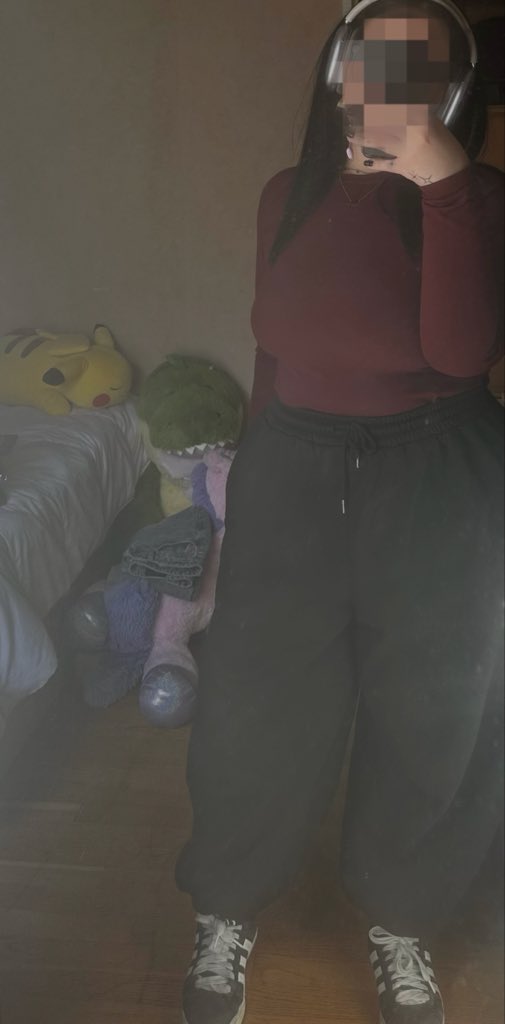 🦚🍉 tweet media