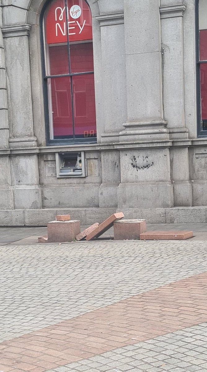 More needless vandalism in Aberdeen city centre <a href="/AberdeenCC/">Aberdeen City Council</a>