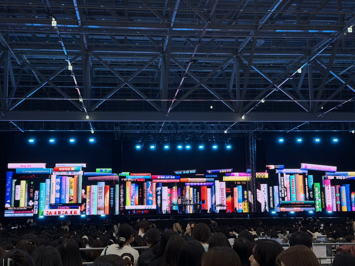 realgotvixx's tweet photo. spent my birthday in the best way possible: with day6 and mydays in daejeon

#데이식스 #DAY6 #성진 #영케이 #원필 #도운 https://t.co/CViDBilZw7