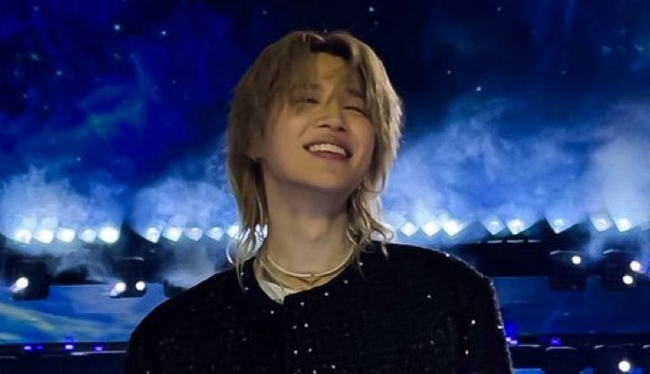 my MUSE jimin ✧･ﾟ tweet media