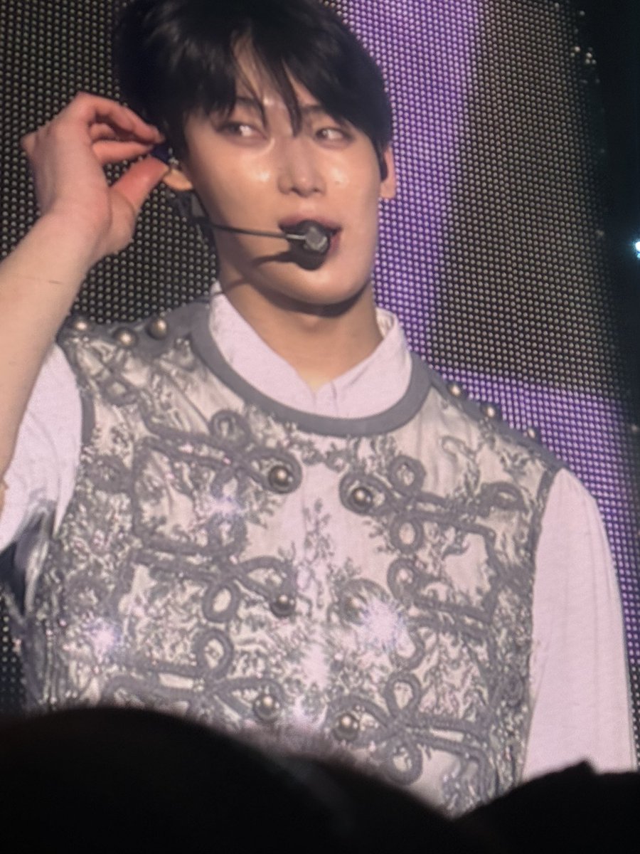 I miss sunoo so bad guys