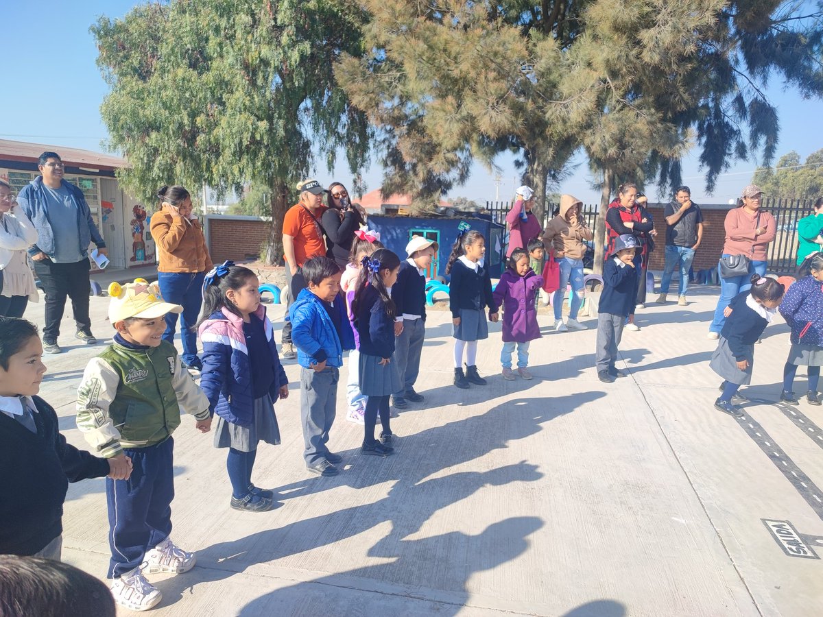 funainhidalgo's tweet photo. 🧒👧❤️#PorAmorALaNiñez #SomosFunainHidalgoAC #CaritasFelices #CuidemosANuestrosNiños Nos unimos en sociedad comprometida con la misma misión de beneficio a nuestra niñez, nuestra recompensa, ver caritas colmadas de ilusiones. iiMuchas Gracias!! 🏆 por sus #Donaciones #Epazoyucan https://t.co/Wv9dw0rwZY