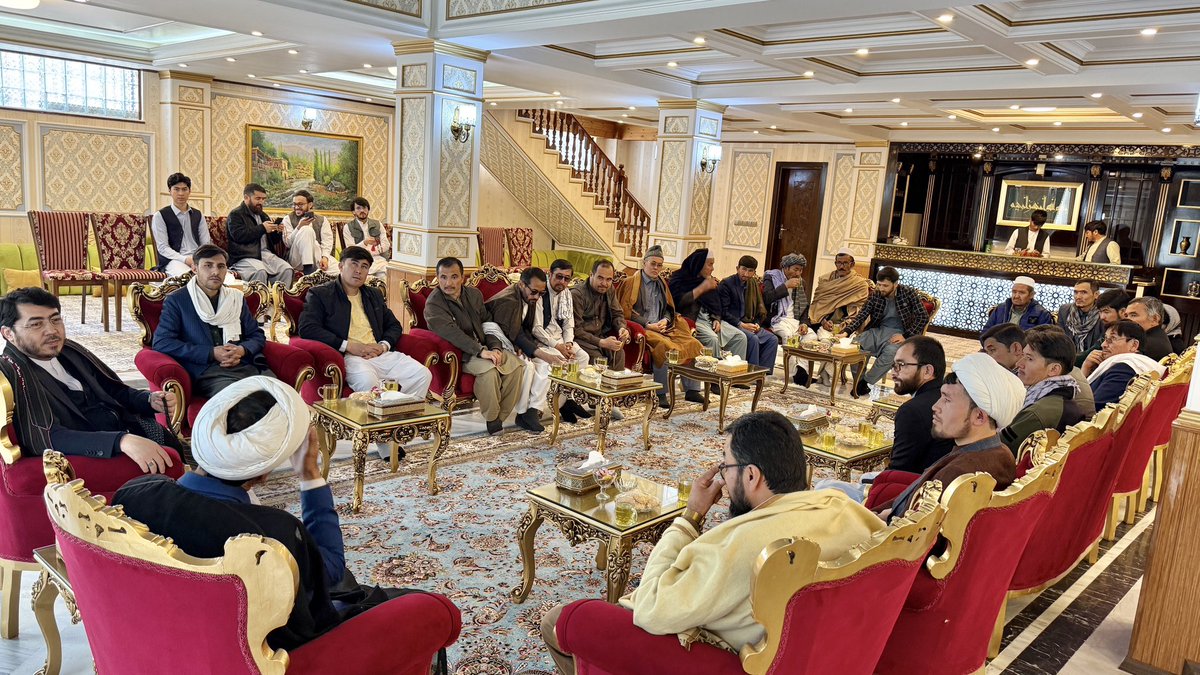 _nation_party's tweet photo. (۵۰)

به مناسبت عید سعید فطر؛ دیدار و عید مبارکی با اقشار مختلف مردم شریف، مومن و عزتمند کابل

کابل - ۲ حمل ۱۴۰۵ https://t.co/2Uq4wrH7fa