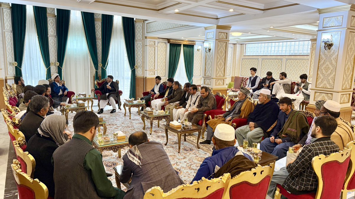 _nation_party's tweet photo. (۵۱)

به مناسبت عید سعید فطر؛ دیدار و عید مبارکی با اقشار مختلف مردم شریف، مومن و عزتمند کابل

کابل - ۲ حمل ۱۴۰۵ https://t.co/wsvrycFVzM