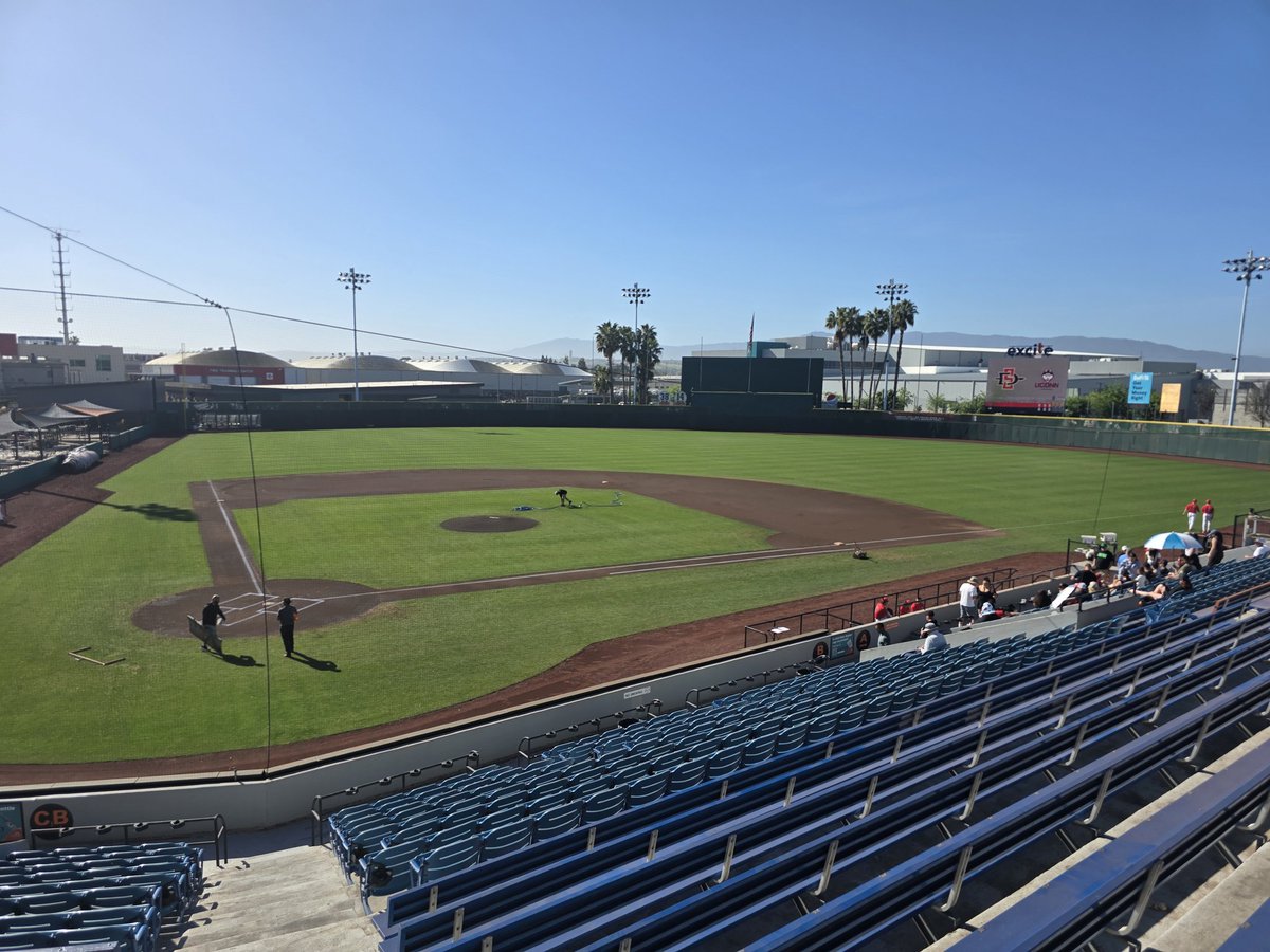 Tike Narry tweet media