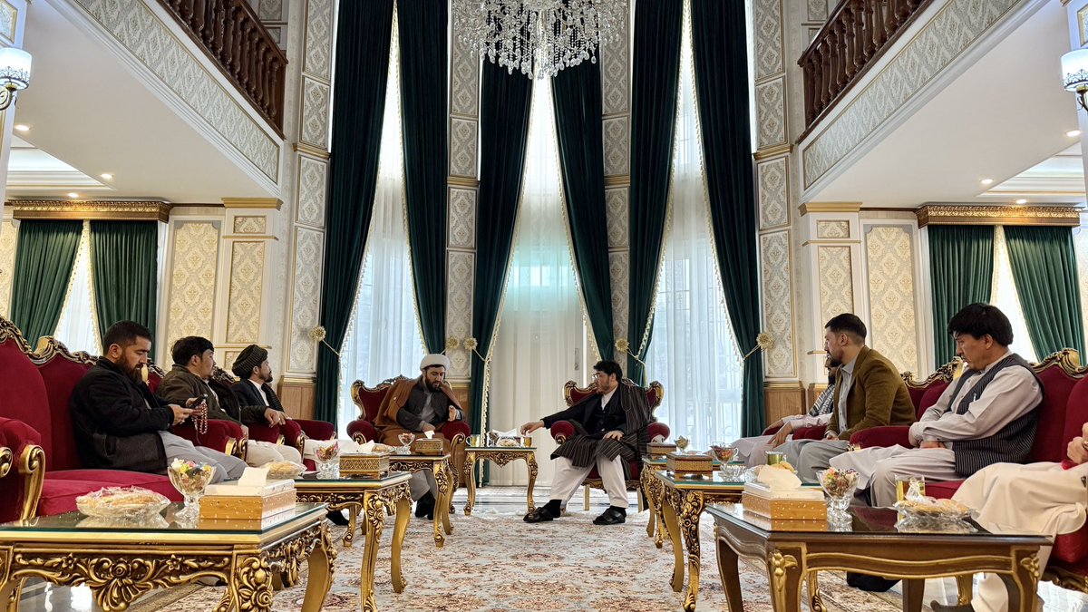 _nation_party's tweet photo. (۵۴)

به مناسبت عید سعید فطر؛ دیدار و عید مبارکی با اقشار مختلف مردم شریف، مومن و عزتمند کابل

کابل - ۲ حمل ۱۴۰۵ https://t.co/DE207oKyo9