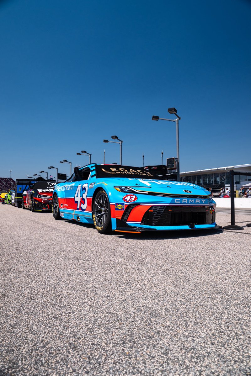 LEGACY MOTOR CLUB tweet media