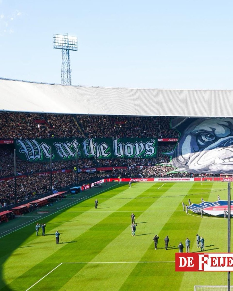 𝕊𝕋𝔸ℕ𝔻 𝕐𝕆𝕌ℝ 𝔾ℝ𝕆𝕌ℕ𝔻 👊 tweet media