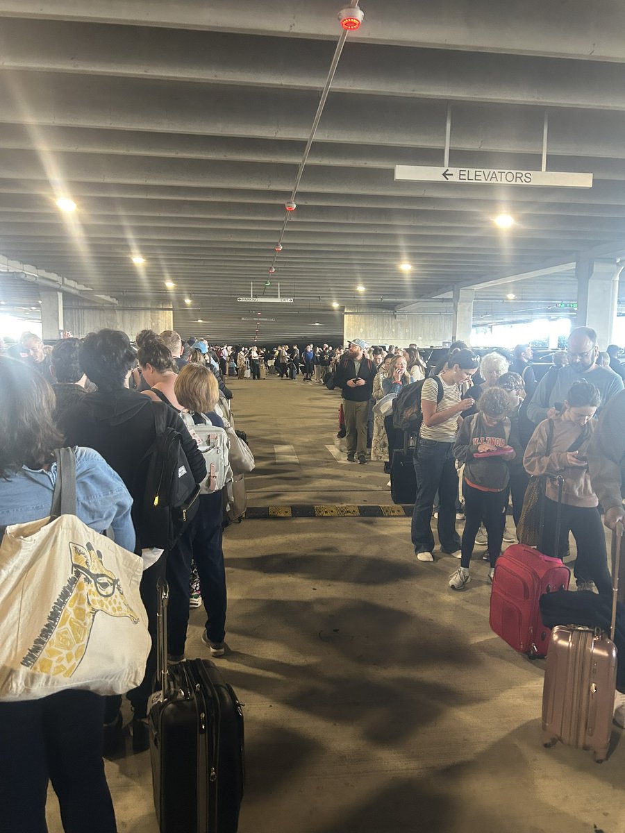 i like the stock tweet media