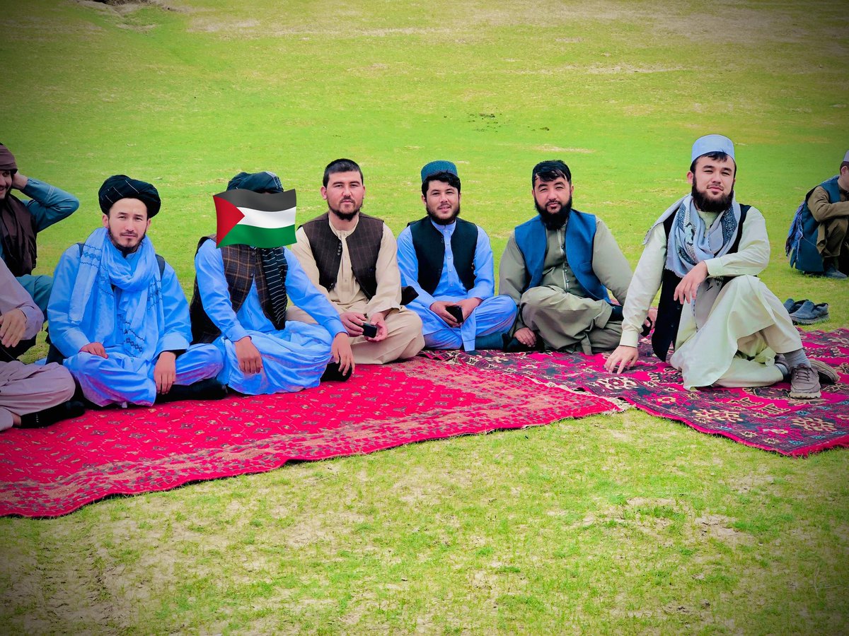 Filistin99's tweet photo. Afganistan takhar dan arkadaşlar ile birlikte bayram hatırası https://t.co/UxibxbVrt5