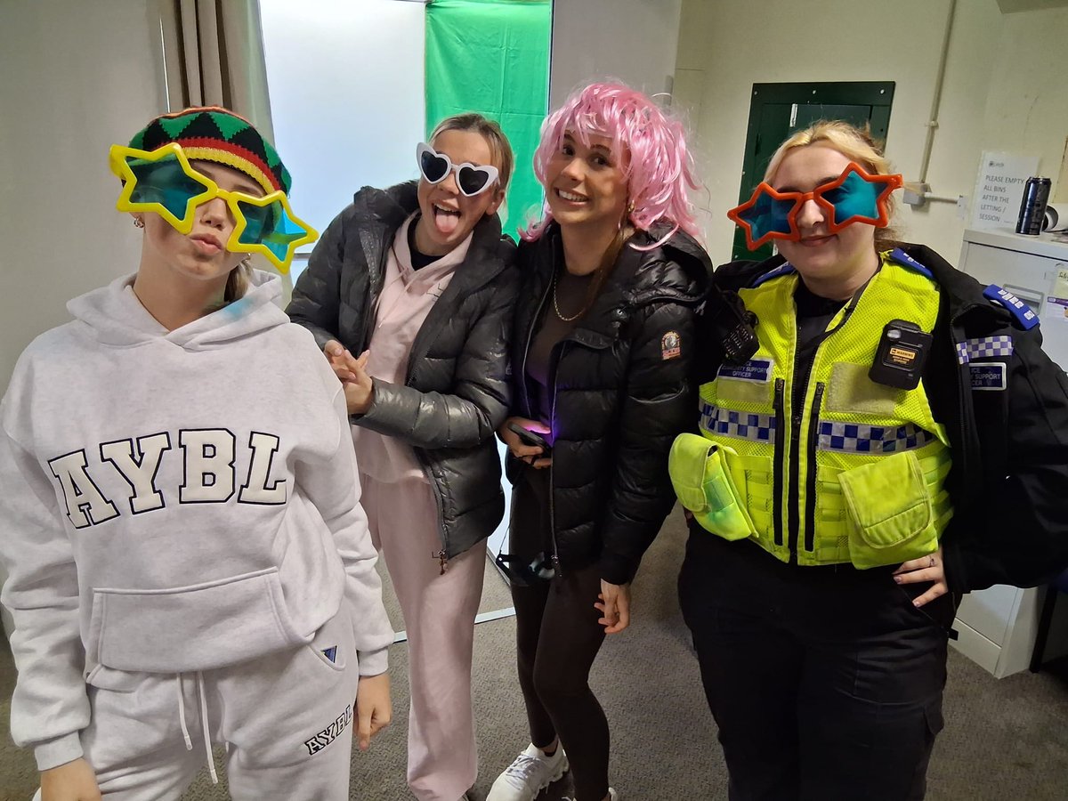 Leeds Youth Service SSE tweet media