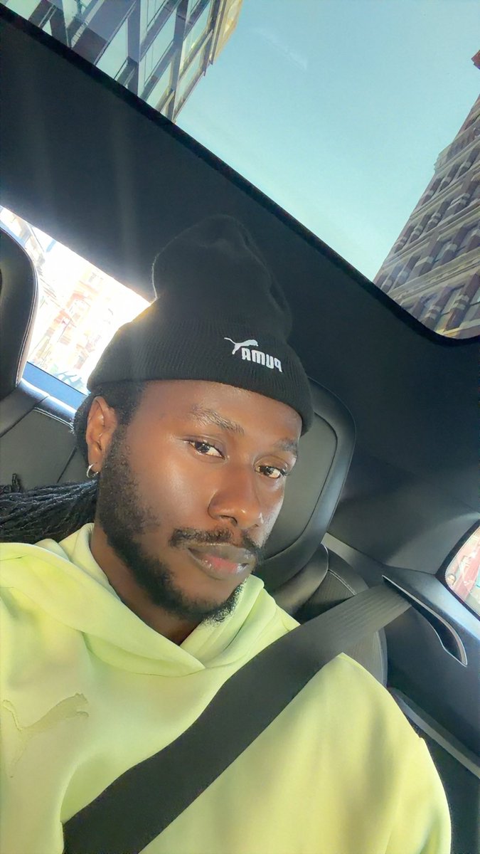 👑Ekow 👑 tweet media