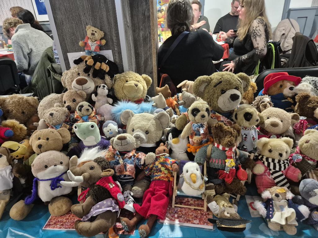 ann cooper tweet media