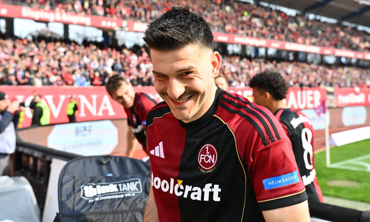 Bichael Mallacka™🦏 tweet media