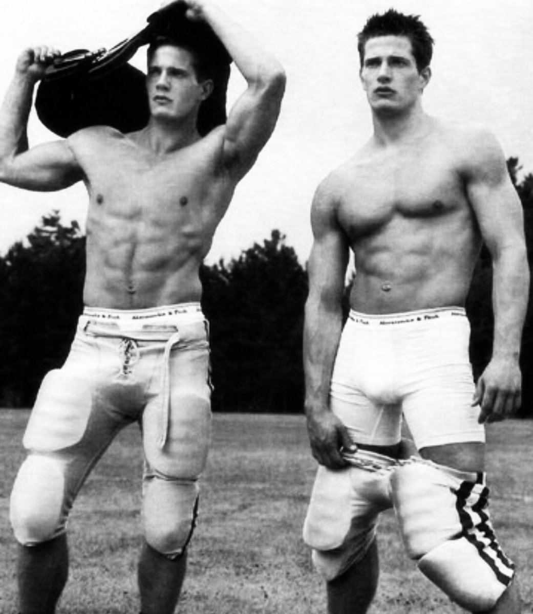 HandsomeH. tweet media