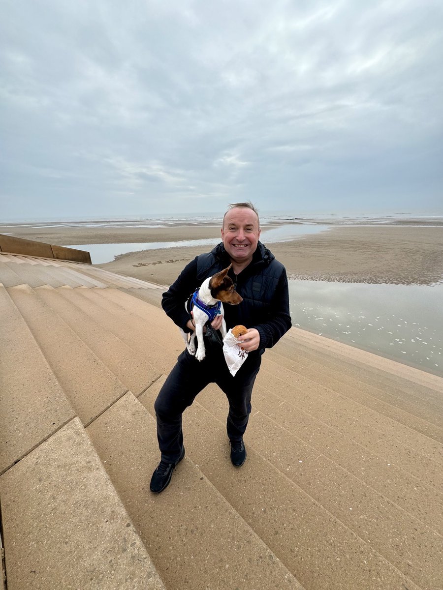 Bank on Dave tweet media