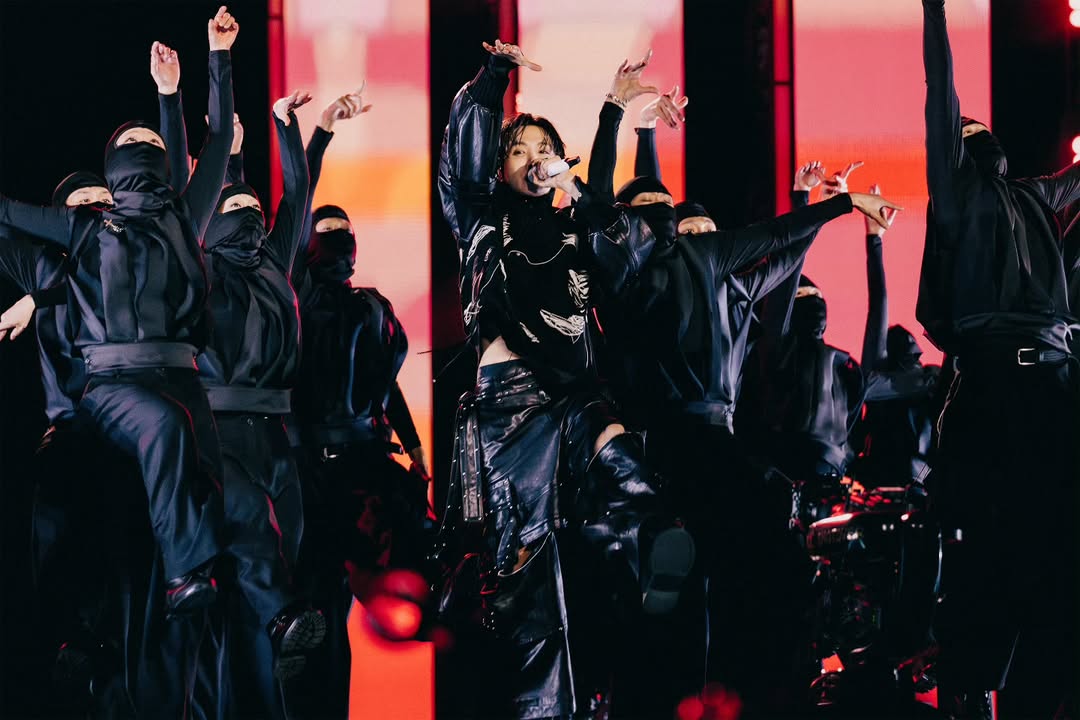 j-hope 🇲🇽 | YOUR, MY HOPE 🩷ミ tweet media