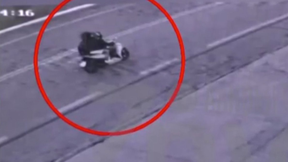 Θαλασσινος tweet media