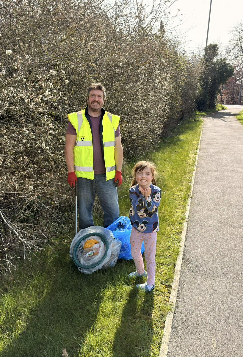 Dan's Community Group tweet media