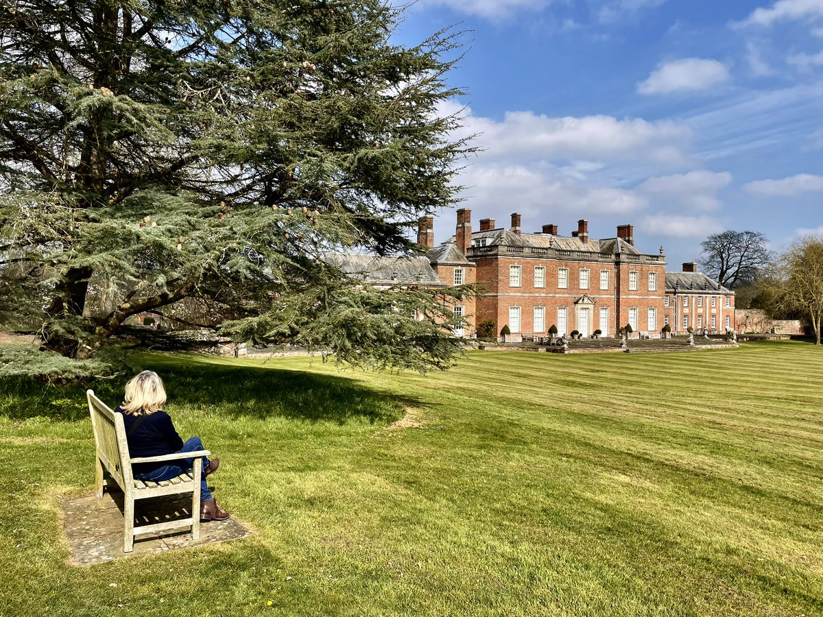 Clive Hart tweet media