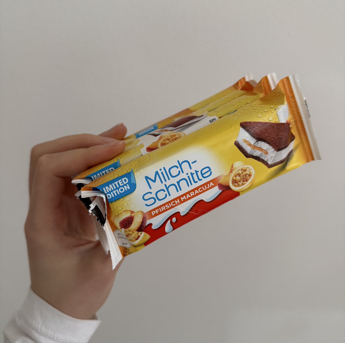 австрийская милка tweet media