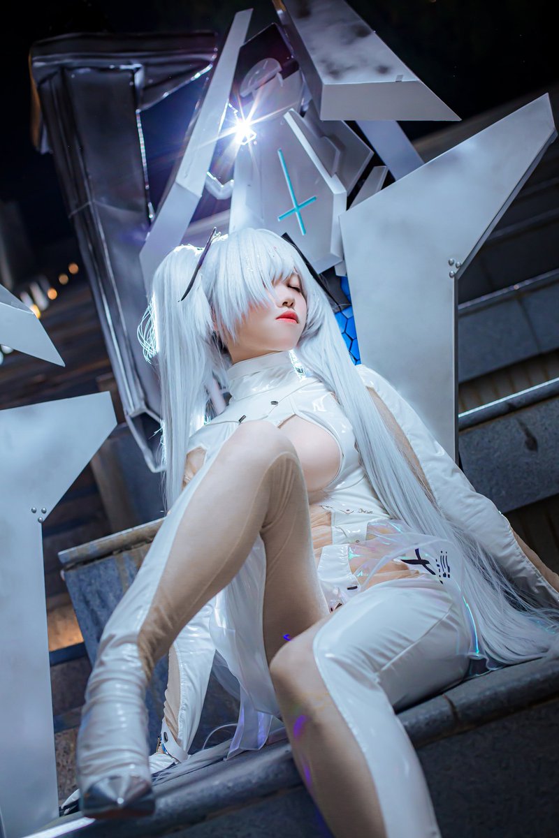 ayawan1012's tweet photo. Glass Princess🪞

Photo @bkxiv1

#NIKKE #メガニケ #ニケ https://t.co/M574NZ346H