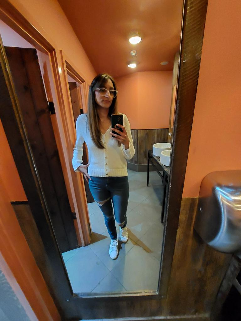 Mani Hayre tweet media