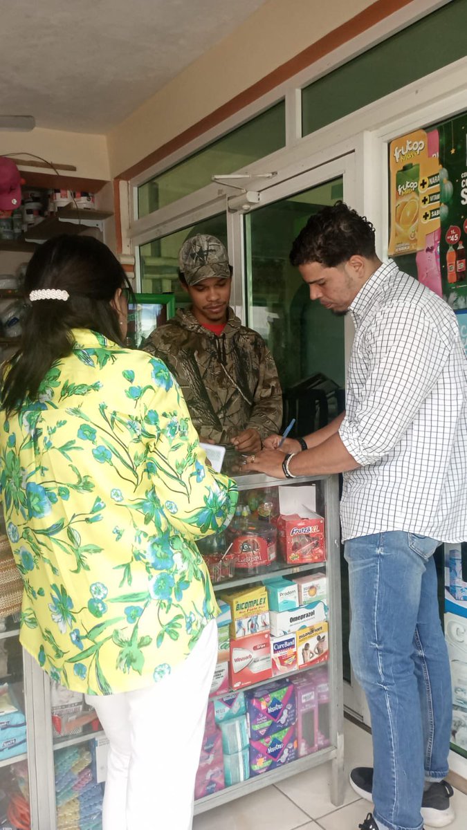 FPcomunica's tweet photo. #FPComunica | #FPCrece ⬇️

Parte de la #JornadaFP realizada en las
provincia s Santiago Rodriguez. Sabaneta y Monción.

#SeguimosCreciendo en la #FuerzaDelPueblo https://t.co/x0CbwU2SZw