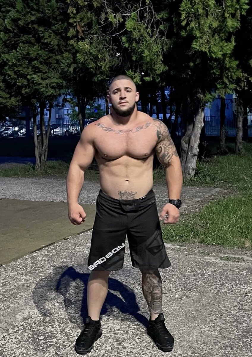 bgmenonly tweet media