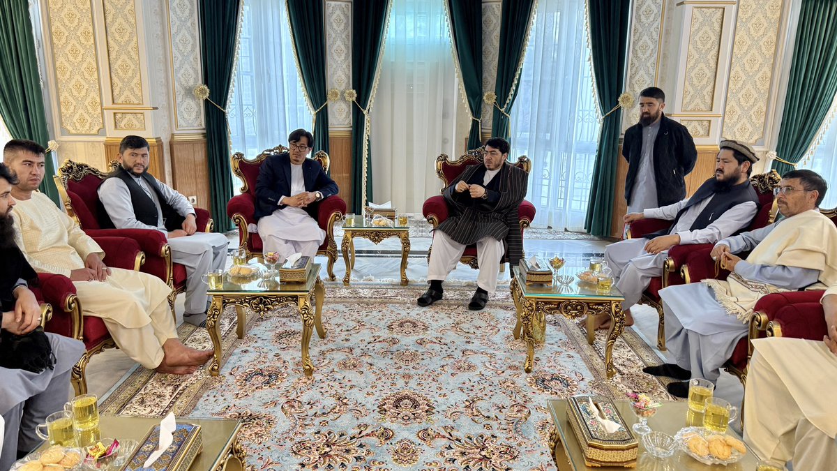 _nation_party's tweet photo. (۵۸)

به مناسبت عید سعید فطر؛ دیدار و عید مبارکی با اقشار مختلف مردم شریف، مومن و عزتمند کابل

کابل - ۲ حمل ۱۴۰۵ https://t.co/4C0CZeKlGI