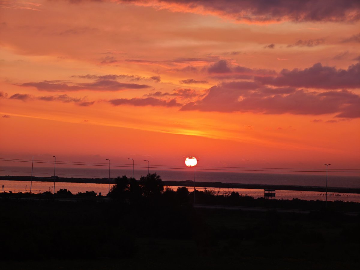 Dusk Lens tweet media