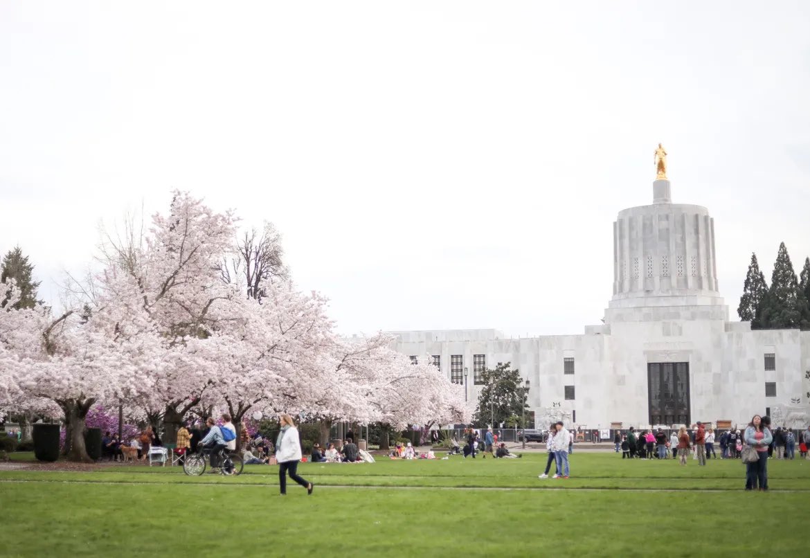 Governor Tina Kotek tweet media