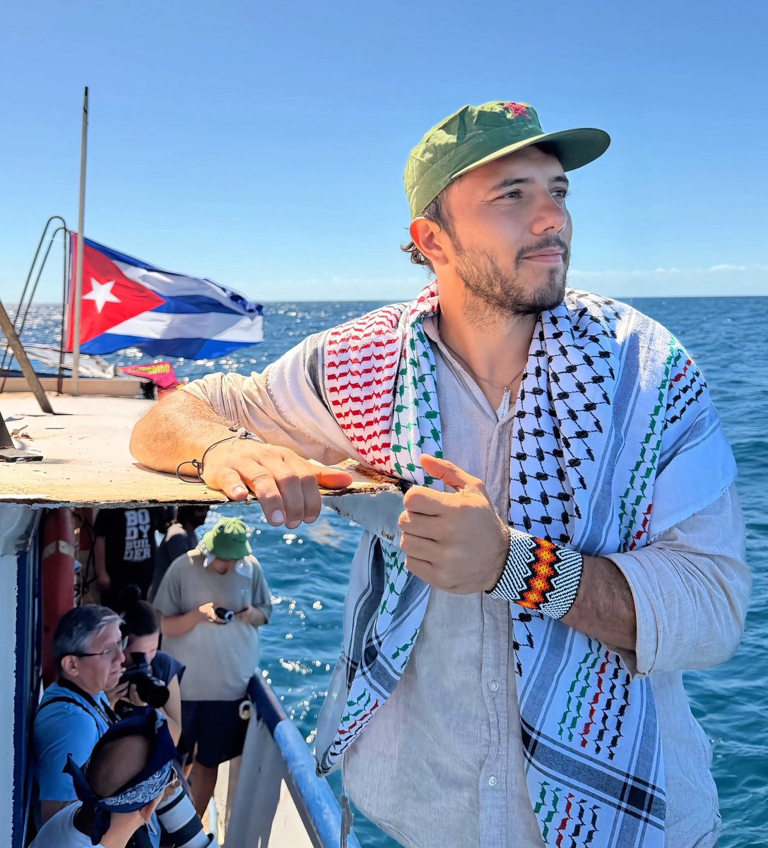 El Necio tweet media