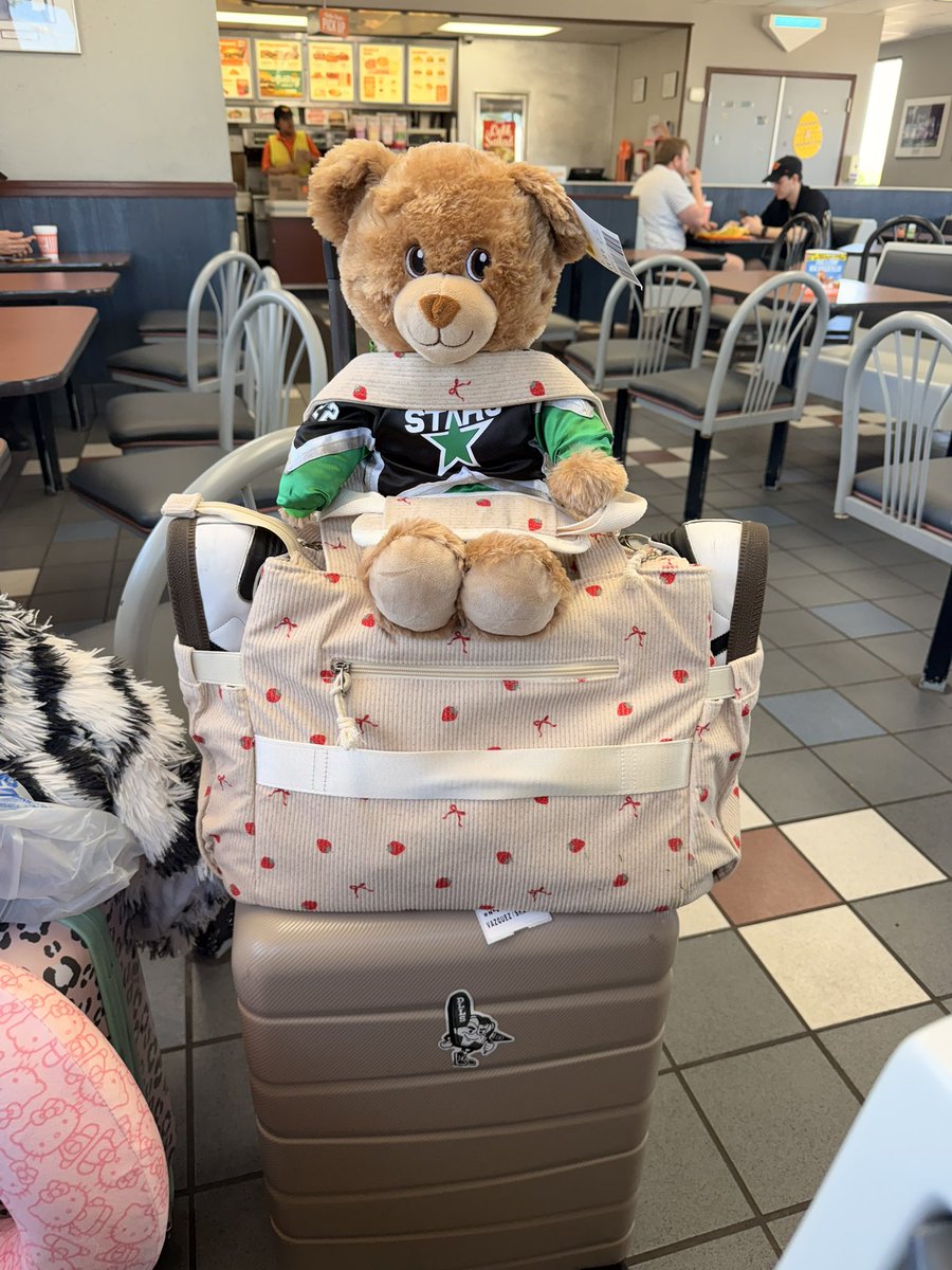 ⋆⭒˚.⋆ ²² tweet media