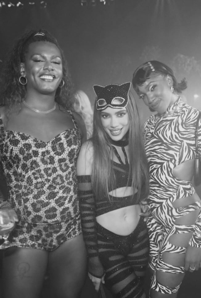 Rede Anitta tweet media