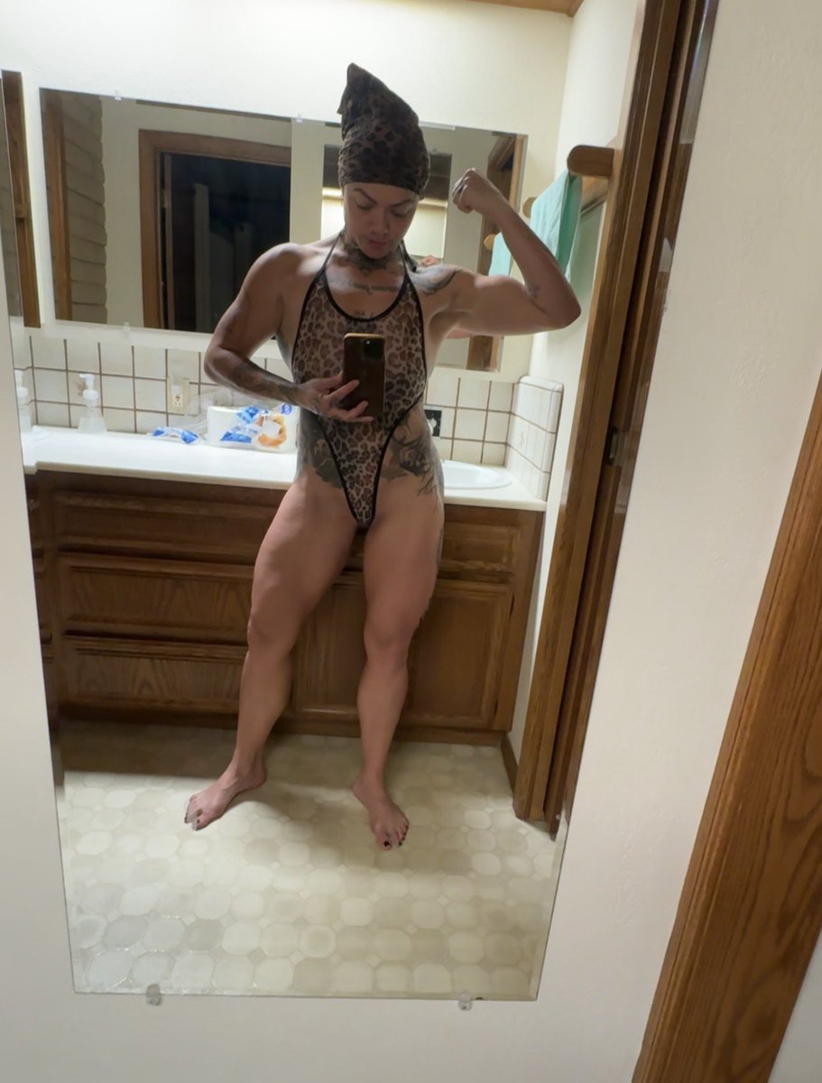 TheRavenRoulette tweet media