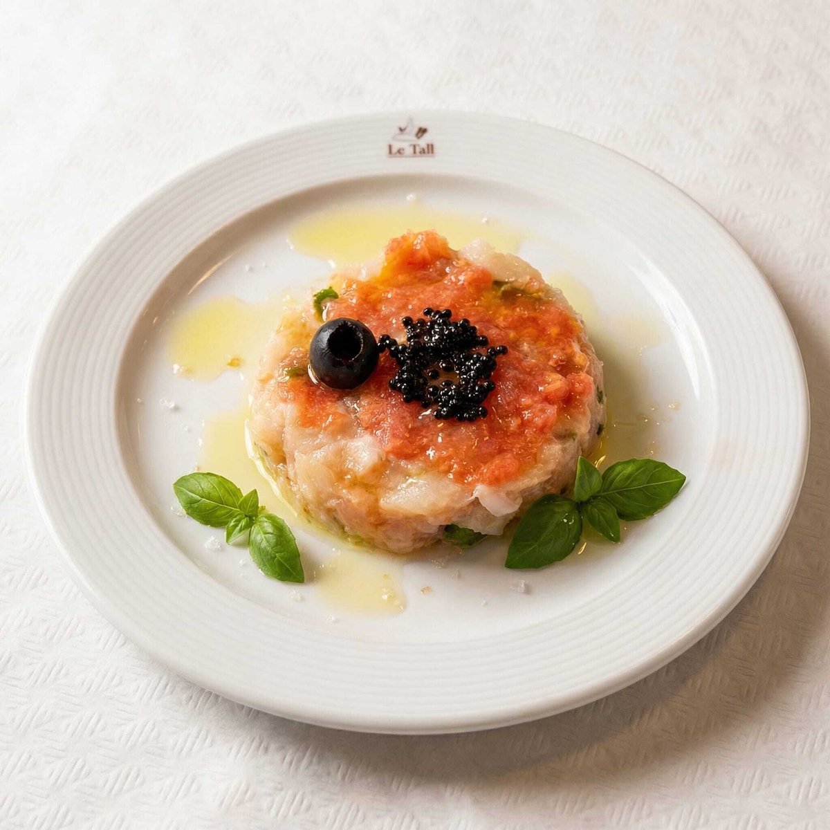 LoTall_Gastro's tweet photo. Esqueixada del sopar de socis a Lo Tall 🍅🐟

Bacallà + tomàquet + ceba + pebrot verd + olives + oli + caviar. Toc saladet i sofisticat.

Vi: Remordimiento de Bodega Cerrón

#LoTall #Esqueixada #CuinaCatalana https://t.co/SrMeSagL2O