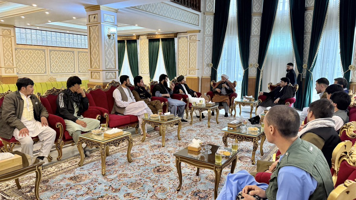 _nation_party's tweet photo. (۶۰)

به مناسبت عید سعید فطر؛ دیدار و عید مبارکی با اقشار مختلف مردم شریف، مومن و عزتمند کابل

کابل - ۲ حمل ۱۴۰۵ https://t.co/uWB9kDe4yd