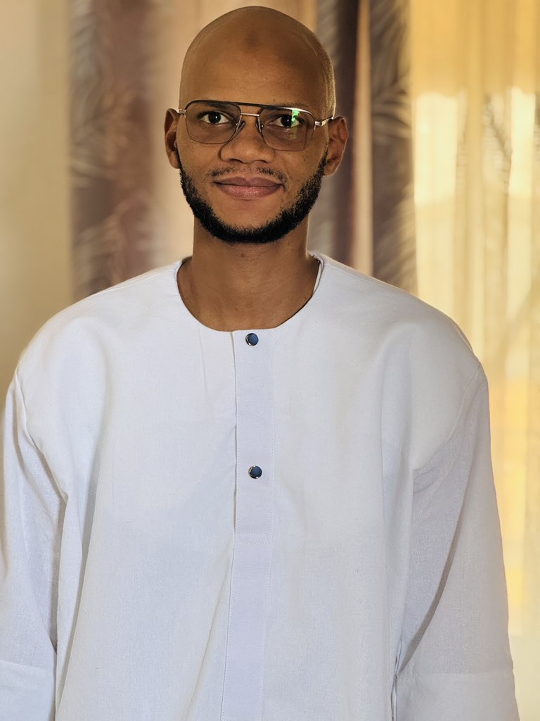 Oumskingsley's tweet image. #Eïd Mubarak 🤍