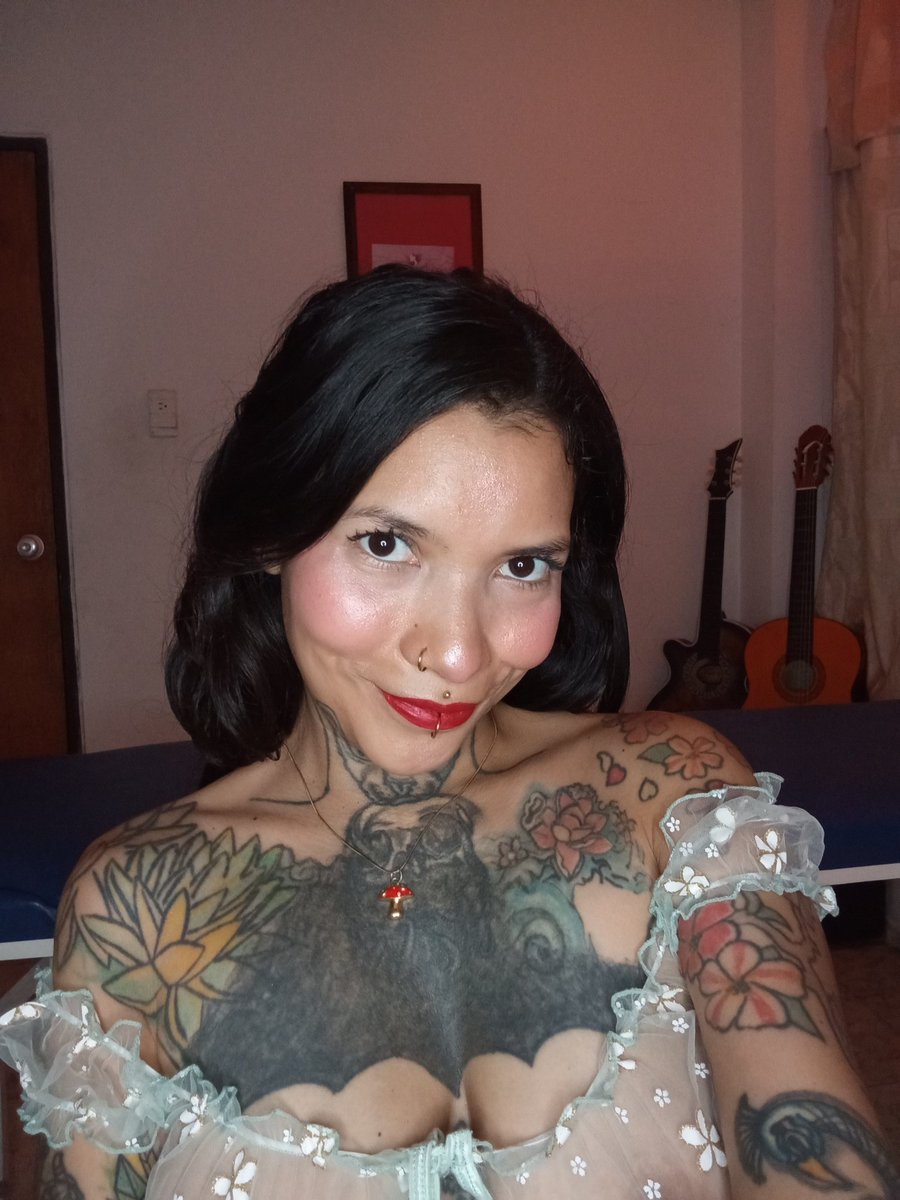 flaca (@flacaink) on Twitter photo 