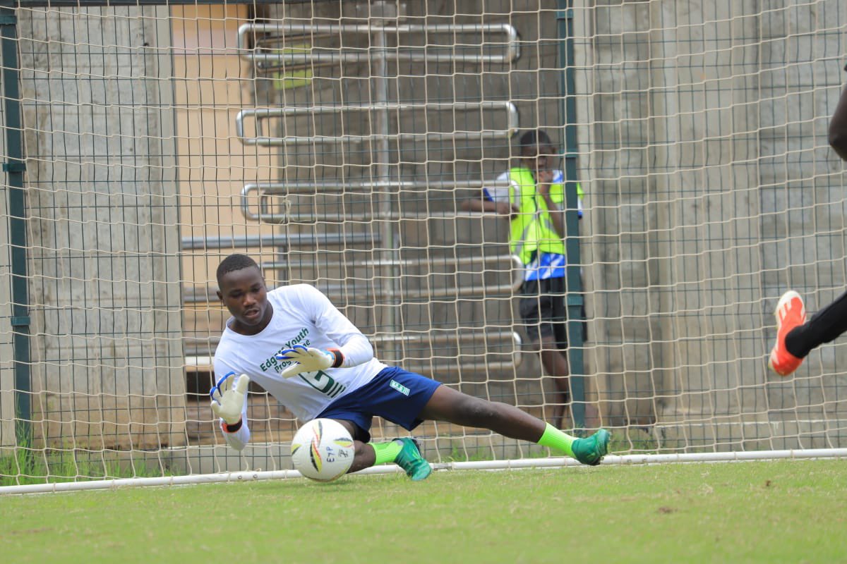 EdgarsYouth's tweet photo. Full-time at FUFA Stadium Kadiba ⏱️🔥
U15 showdown ends 2-2 between Edgars Youth Programme and KS Sparta 09!
A spirited performance, resilience on display, and a point earned through pure determination 💪⚽️
The future is bright!
#playprofessionally
#EdgarsYouthProgramme #FUFAAcademiesLeague #U15Football #NextGen #GameOn