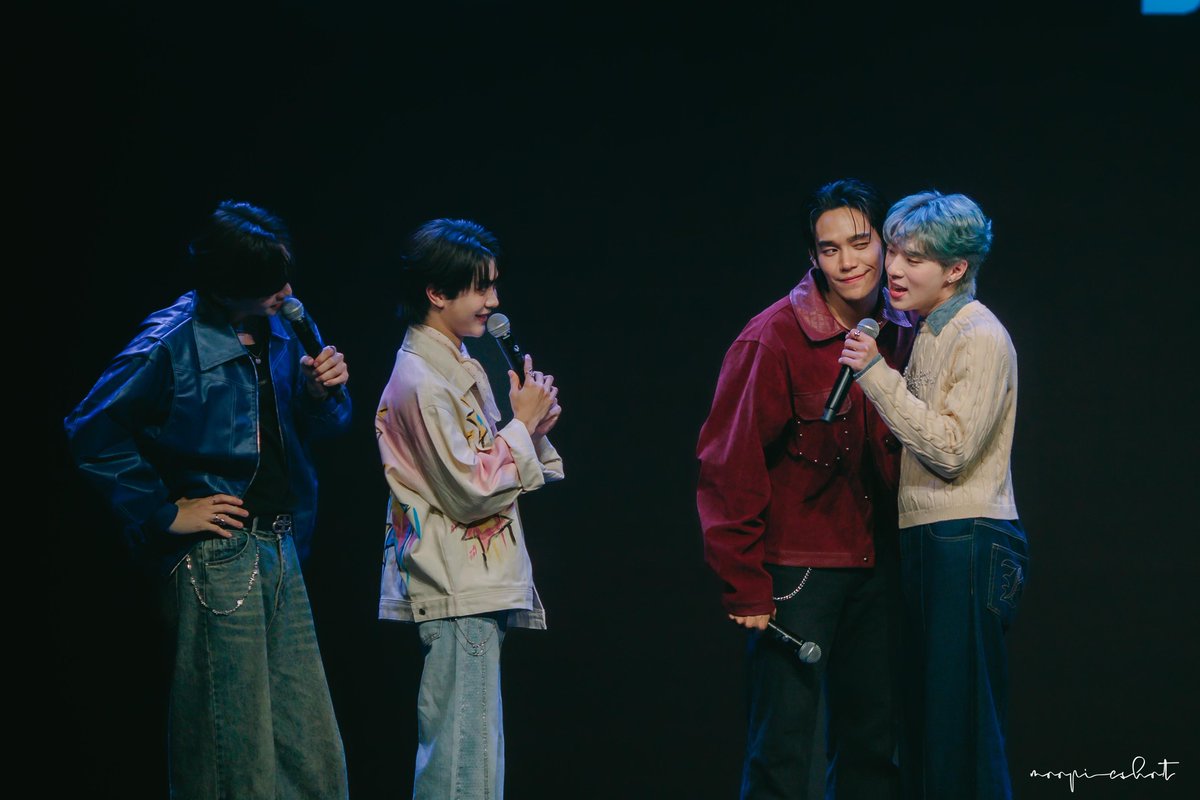 PLOY⇌ ·͜· ♡ tweet media