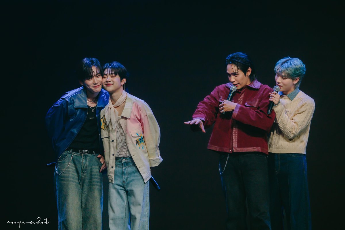 PLOY⇌ ·͜· ♡ tweet media