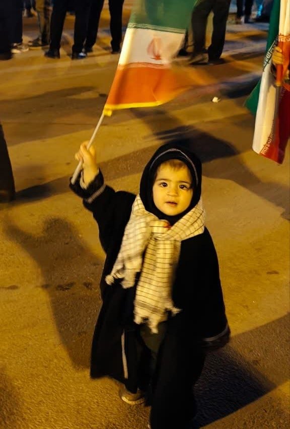 hadisahraban's tweet photo. ما ملت حماسه ایم
#لبیک_یا_خامنه_ای 
#حماسه_آفرینان https://t.co/0gjkZw39of