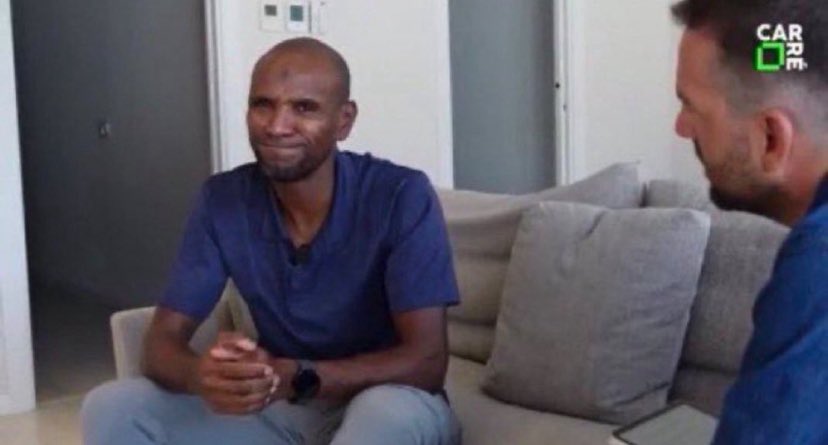 𝐄𝐫𝒛𝐚 tweet media