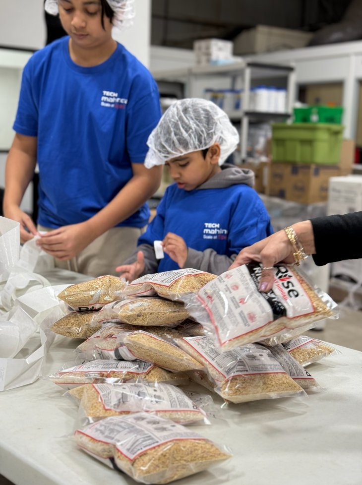 tech_mahindra's tweet photo. Hands that packed meals. Hearts that packed hope. 🫶
Together with #RiseAgainstHunger, our Greater NY/NJ associates came together to package 3,000 meals, turning compassion into care for communities in need. Aligned with the theme of #InternationalWomensDay 2026 - #GiveToGain, this effort carried a deeper focus on supporting women and single mothers who hold families together against the odds.
Every packed meal represented dignity, strength, and the belief that collective action can create lasting change. Proud of our associates who showed up with heart, intent, and a shared commitment to giving back.
Together, we nourished lives. Together, we created hope. #TogetherWeRise.
Know More: https://t.co/c0VhTE9Ark
#ScaleAtSpeed #IamTechM #BrandForPurpose #IWD @MahindraRise