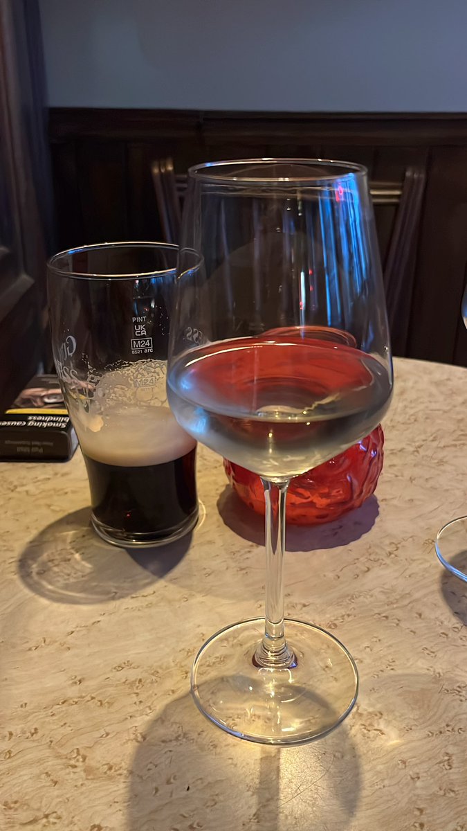 . 𝒞𝒽𝓁𝑜𝑒 . tweet media