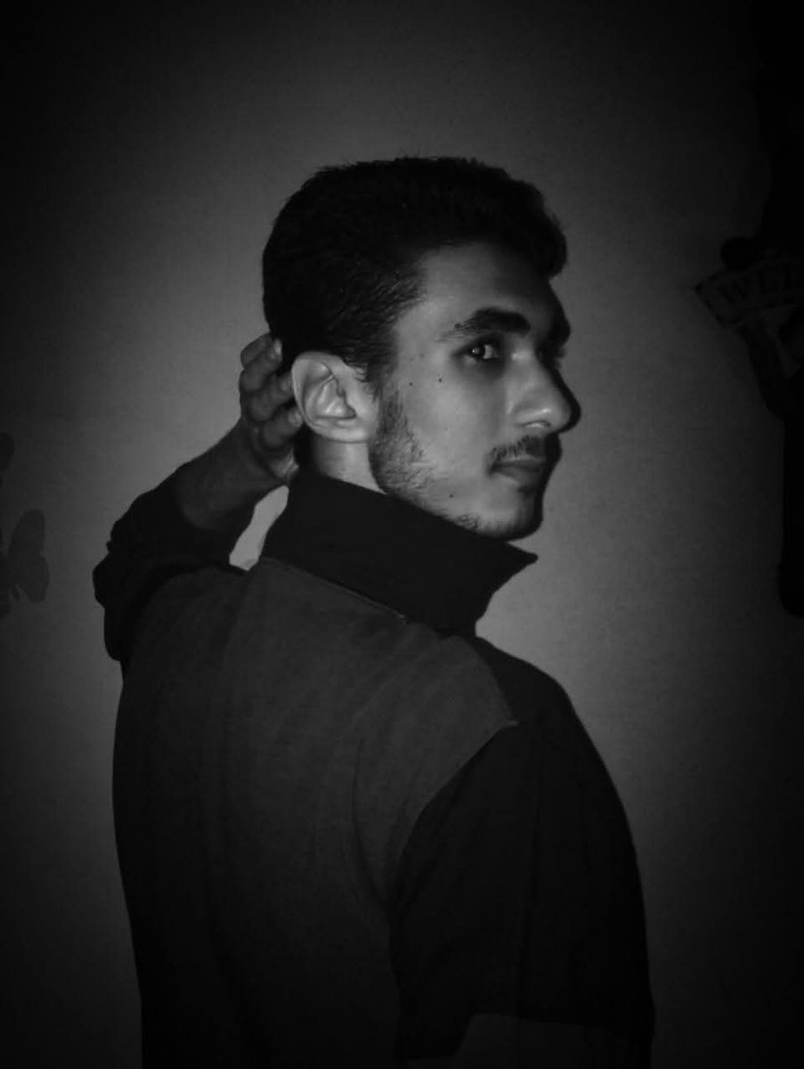 turk_drAura's tweet photo. فوتو سيشن لصاحب الاك 🖤✨
#photographie #imag https://t.co/zoPK0IFDQ7